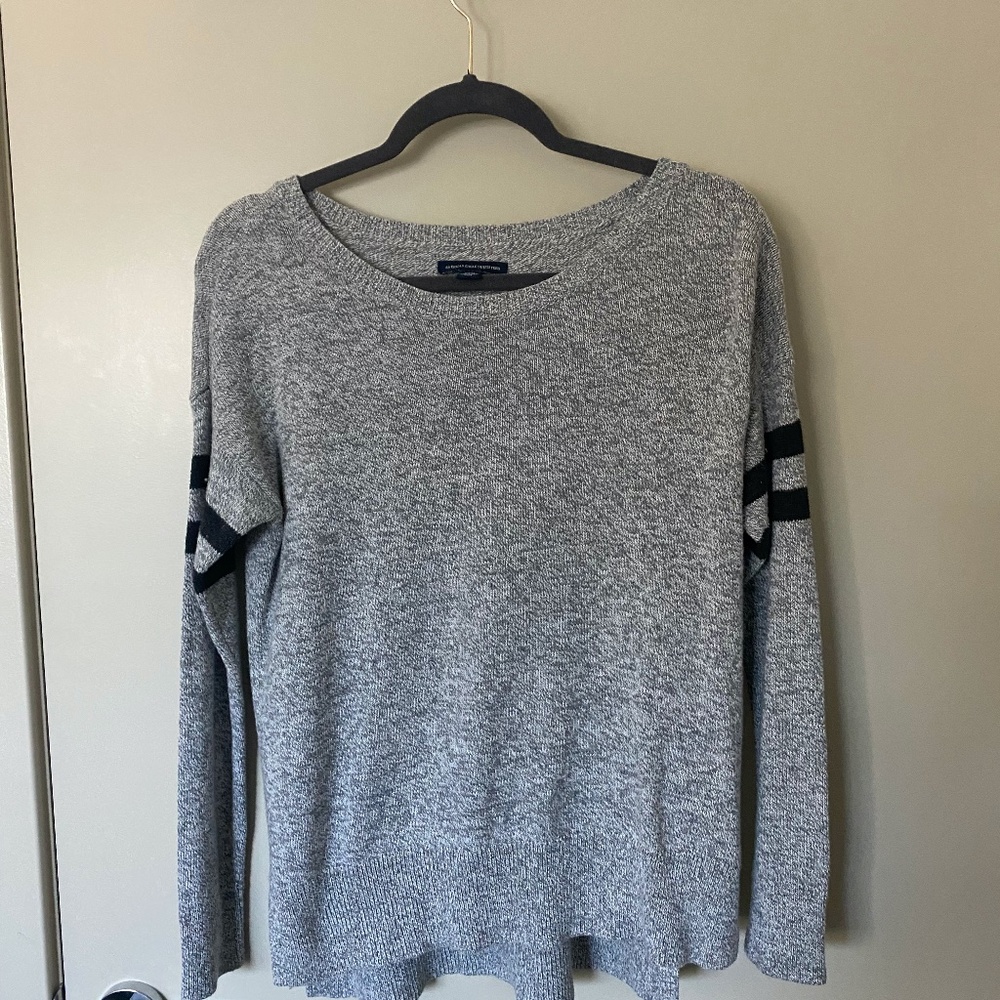 AMERICAN EAGLE WOMENS SWEATER